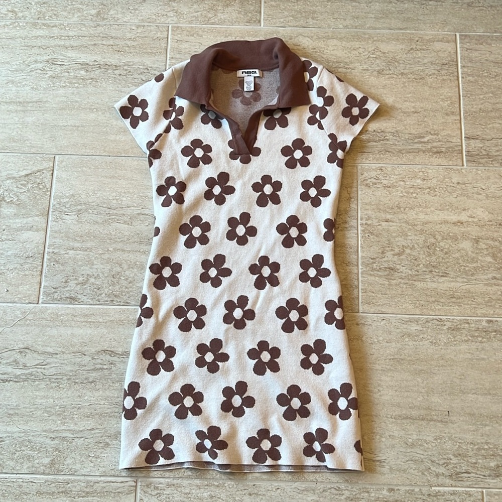white and brown flower dress